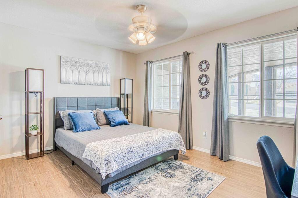 My Cozy Duplex A In The Heart Of West Side *