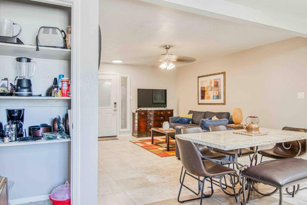 Hébergement de vacances My Cozy Duplex A In The Heart Of West Side