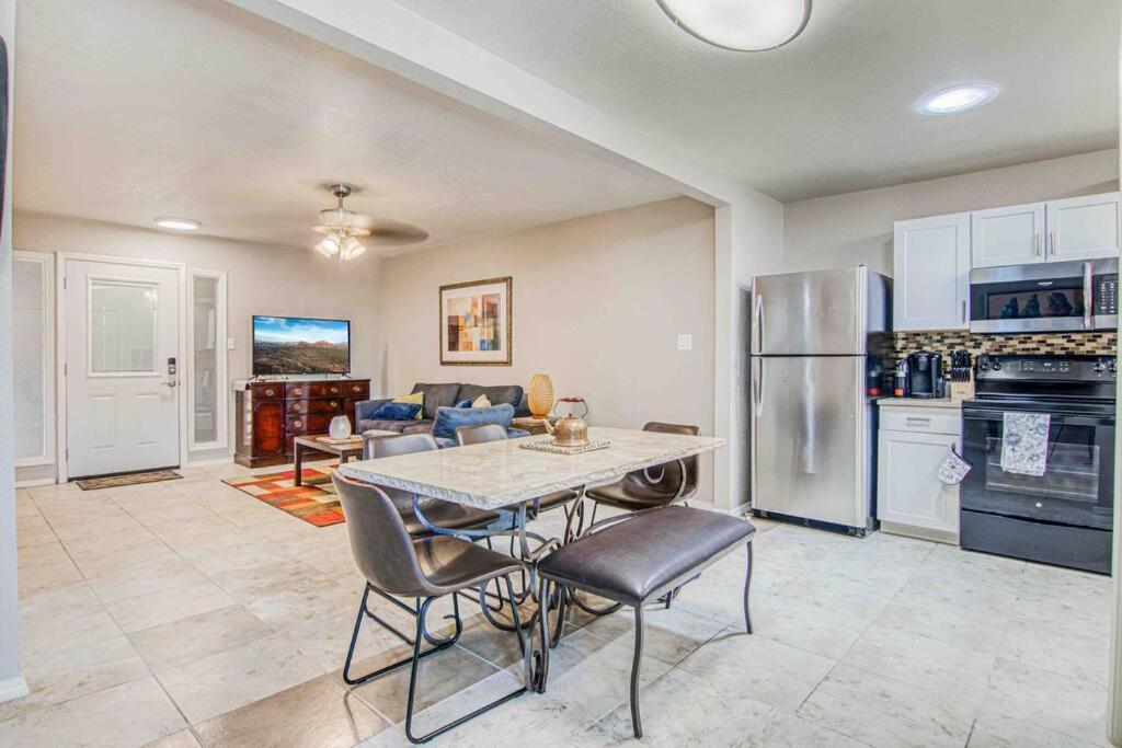 Hébergement de vacances My Cozy Duplex A In The Heart Of West Side *
